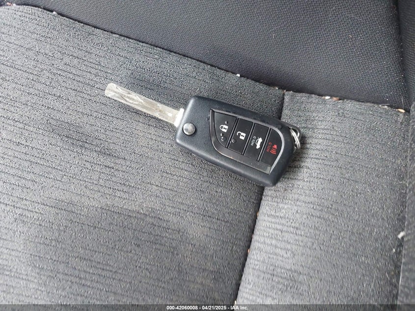 2019 TOYOTA CAMRY VIN: 4T1B11HK2KU263910