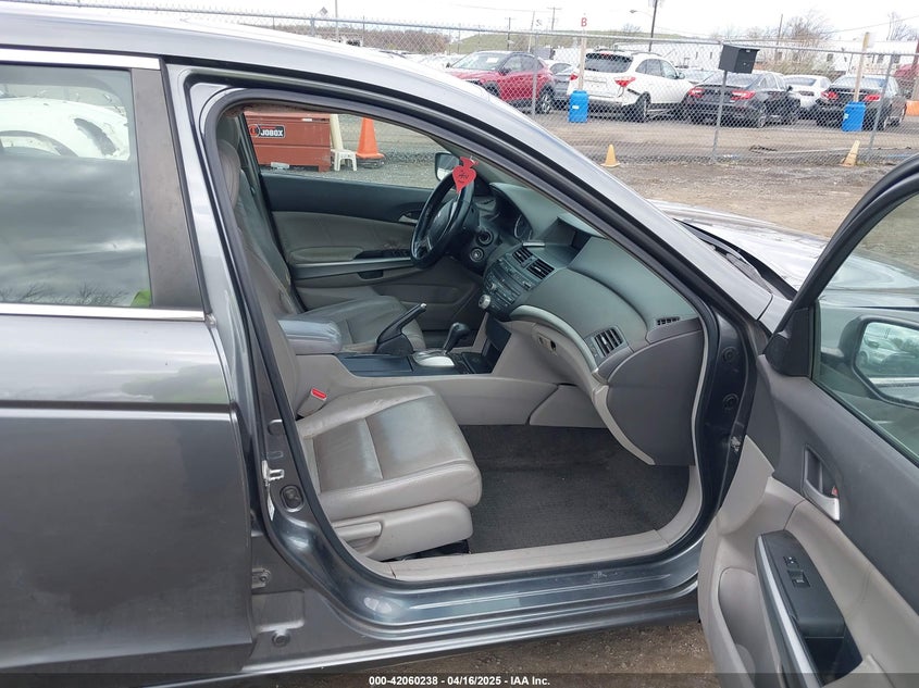 2009 HONDA ACCORD VIN: 1HGCP26829A057911