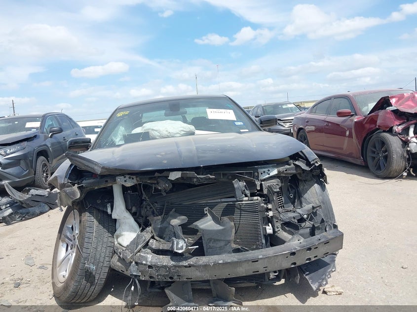 VIN 2C3CDXBG8NH240022 2022 DODGE CHARGER SXT
