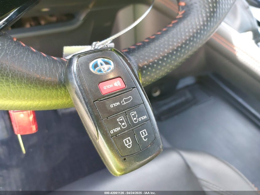 VIN 5TDXRKEC2NS108482 2022 TOYOTA SIENNA XSE
