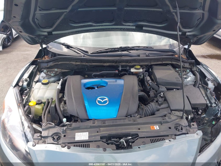 2013 MAZDA MAZDA3 VIN: JM1BL1U74D1815282