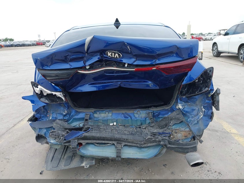 2019 Kia Forte Lxs VIN: 3KPF24AD4KE135618 Lot: 42061211
