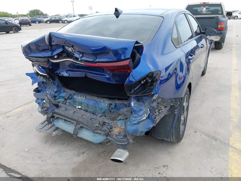 2019 Kia Forte Lxs VIN: 3KPF24AD4KE135618 Lot: 42061211