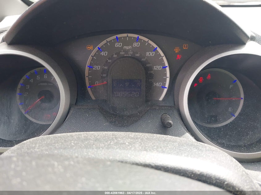2010 HONDA FIT VIN: JHMGE8H42AC029147