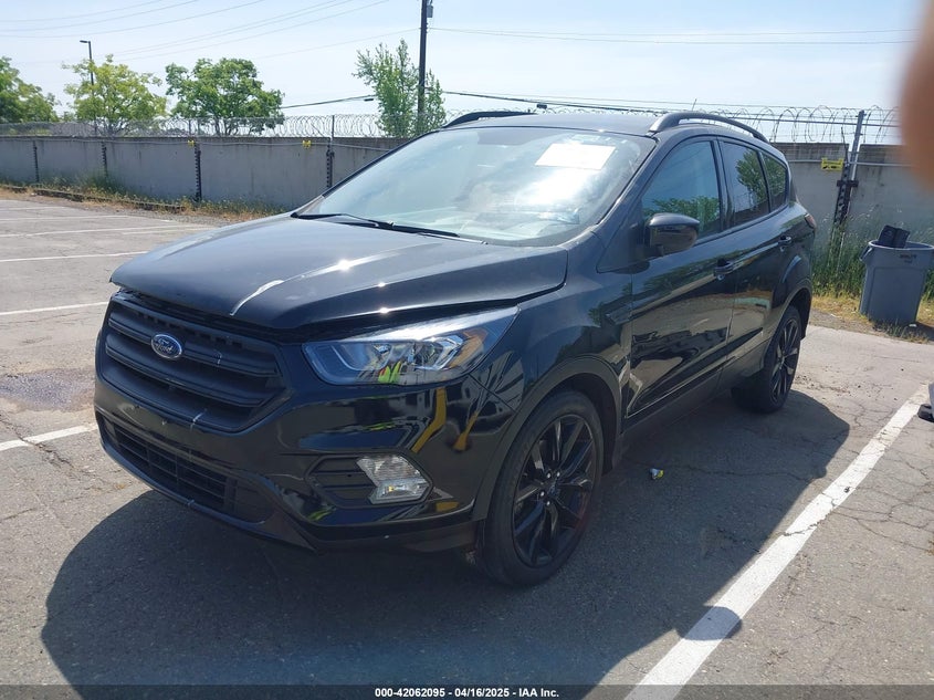 VIN 1FMCU0GD4KUB29621 2019 FORD ESCAPE SE