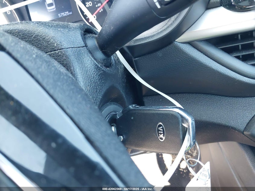 VIN 3KPF24AD6LE184269 2020 KIA FORTE LXS