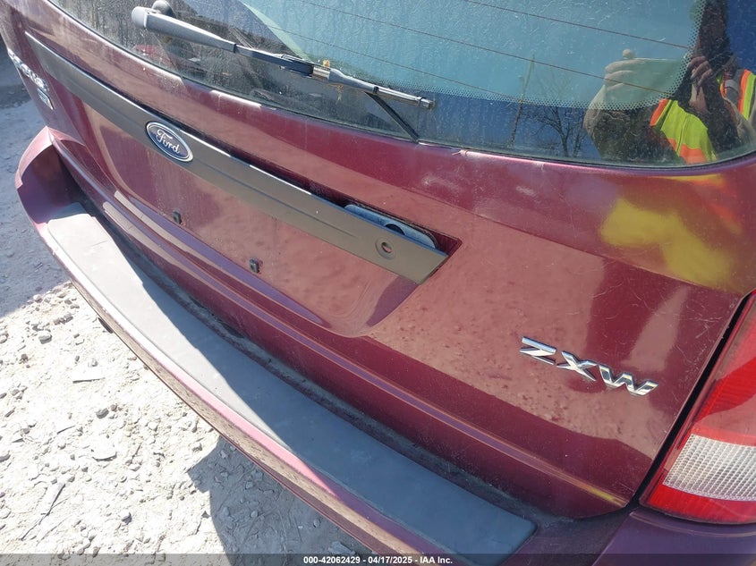 2006 FORD FOCUS VIN: 1FAHP36N86W257986