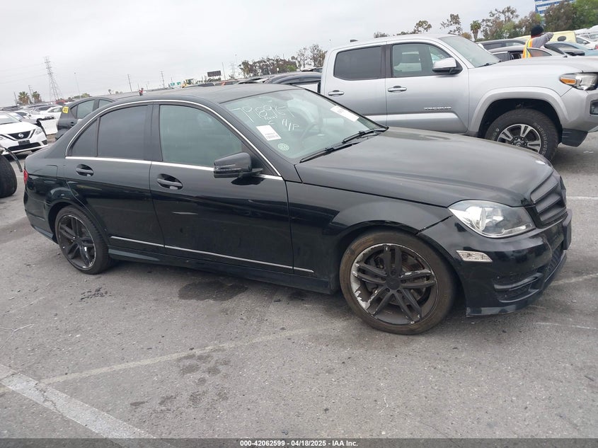 2013 MERCEDES-BENZ C 300 VIN: WDDGF8AB3DG153597