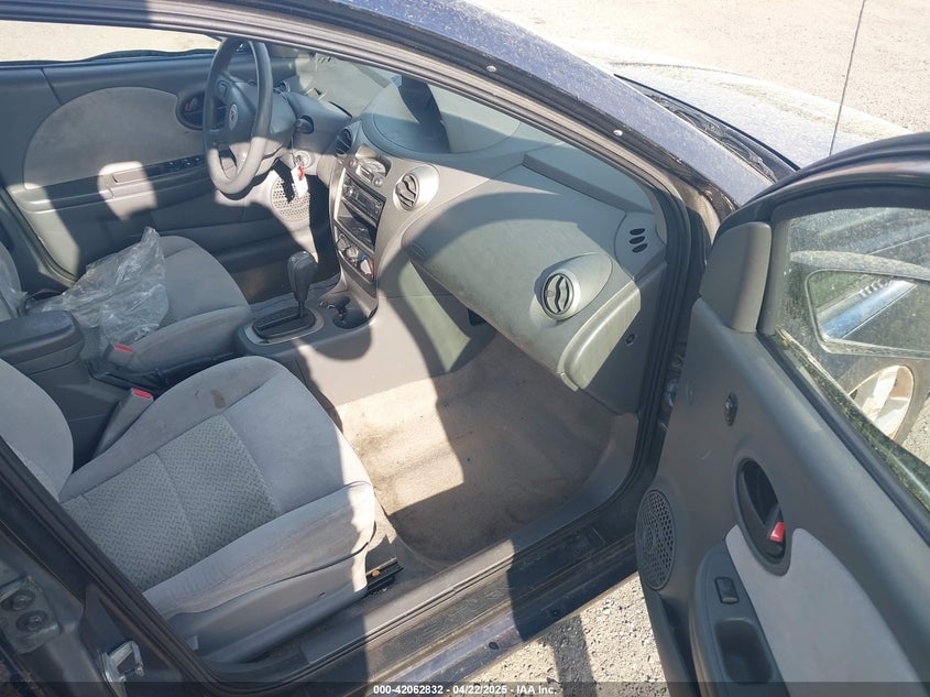 2007 SATURN ION VIN: 1G8AL58FX7Z169816