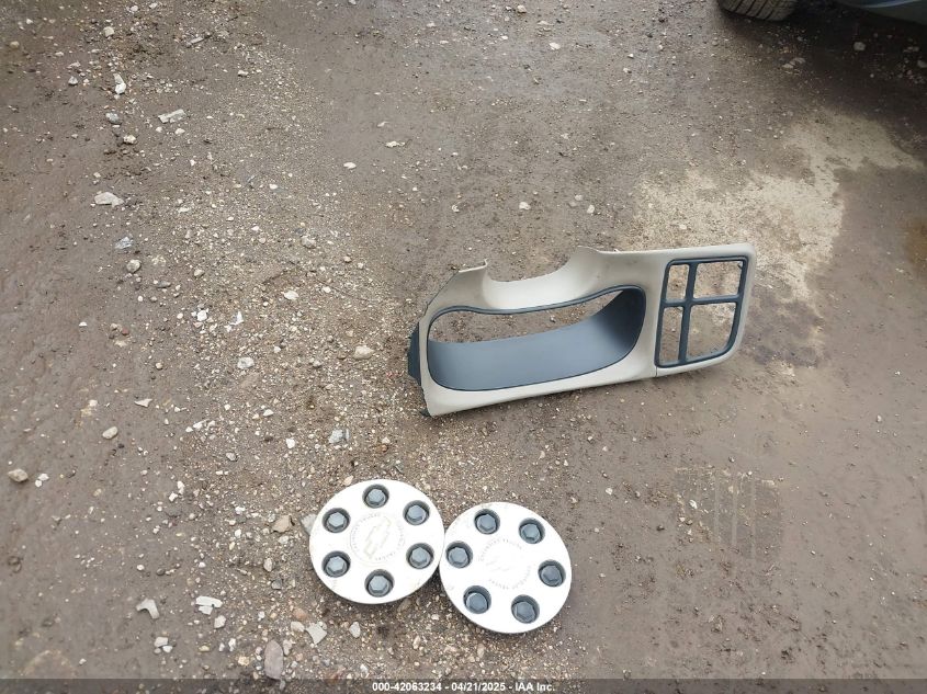 2002 Chevrolet Silverado 1500 Ls VIN: 2GCEC19V321284216 Lot: 42063234