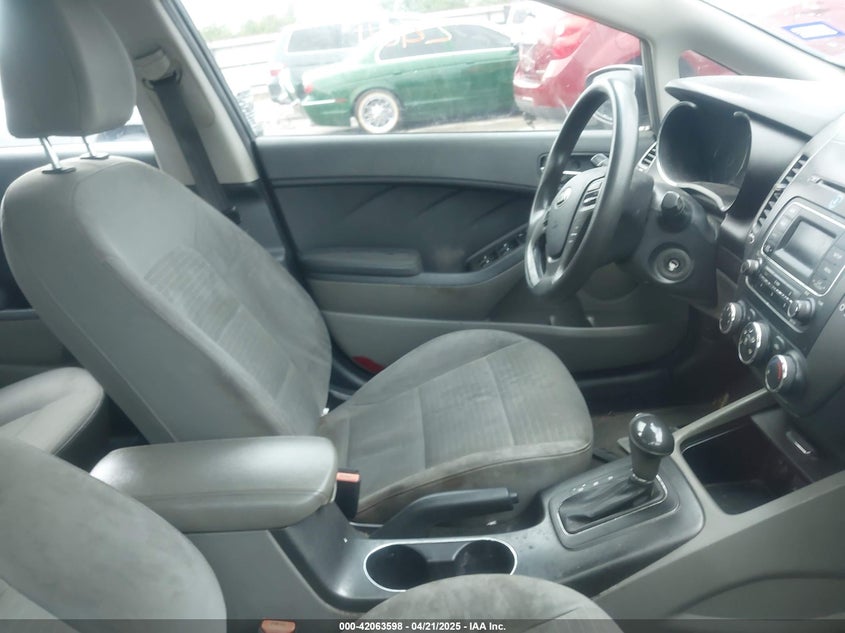 2014 KIA FORTE VIN: KNAFX4A62E5221011