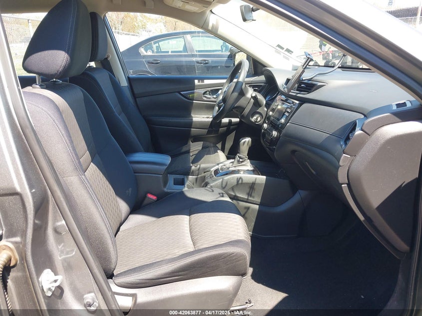 2017 NISSAN ROGUE S - JN8AT2MV1HW013821
