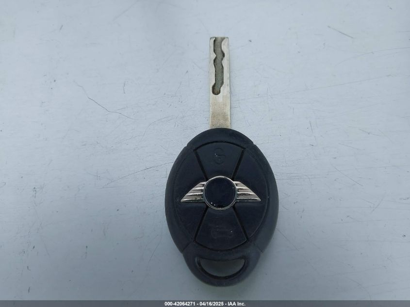 2006 Mini Cooper S VIN: WMWRE33596TL21718 Lot: 42064271