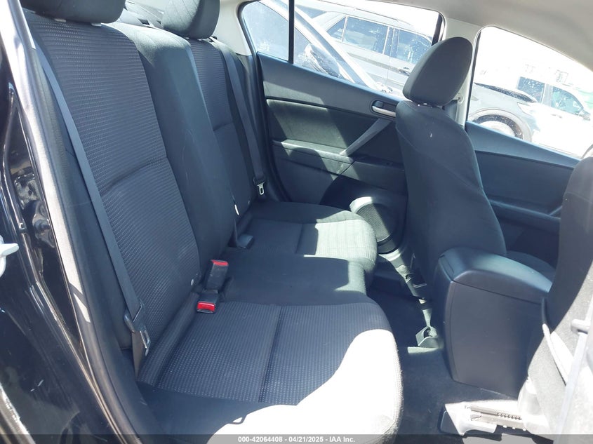 2013 MAZDA MAZDA3 I SPORT - JM1BL1U78D1701334