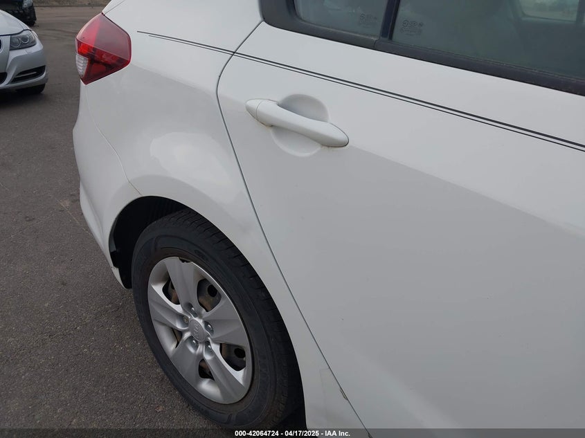 2018 KIA FORTE LX - 3KPFK4A7XJE277416