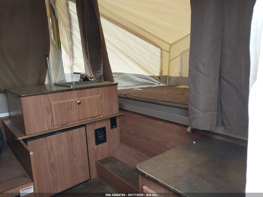2015 FORR RIVER CAM VIN: 4X4CFM214GD296243