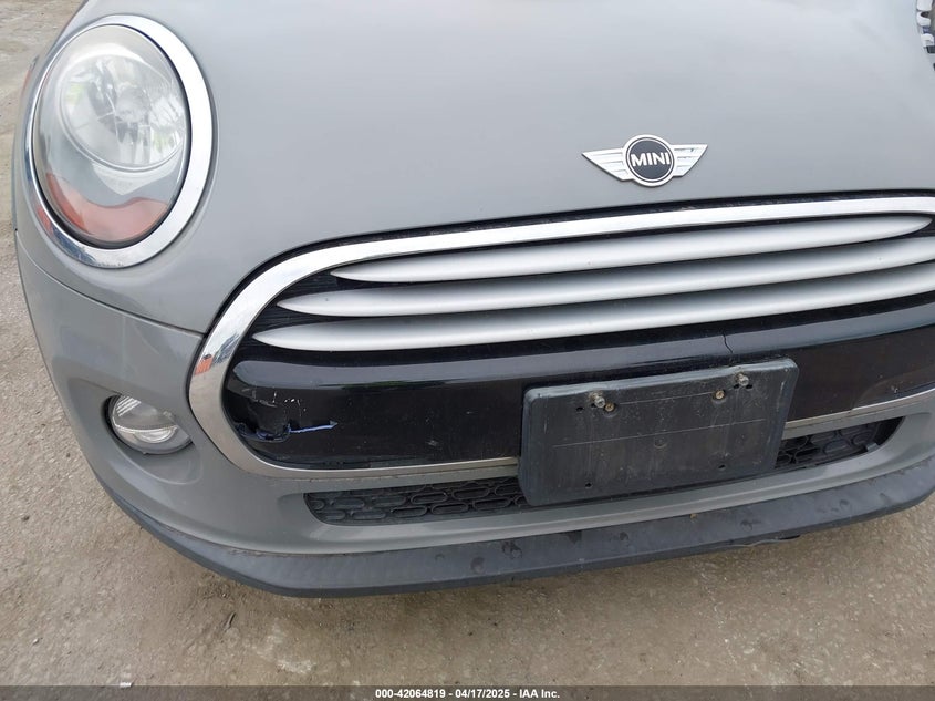 2015 MINI HARDTOP VIN: WMWXS5C56FT830080