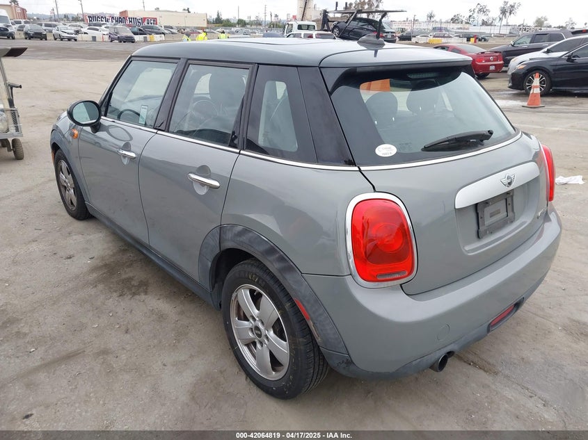 2015 MINI HARDTOP VIN: WMWXS5C56FT830080
