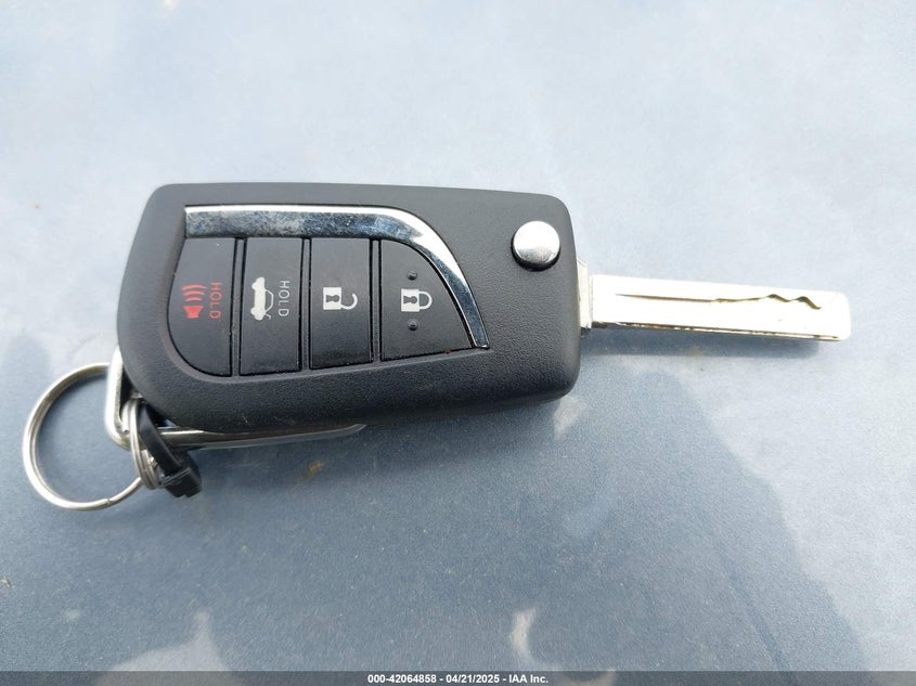 2022 TOYOTA COROLLA LE - 5YFEPMAE6NP348272