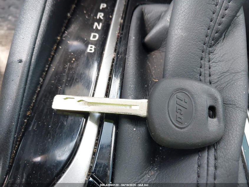 2020 TOYOTA COROLLA LE - JTDEPRAE7LJ019532