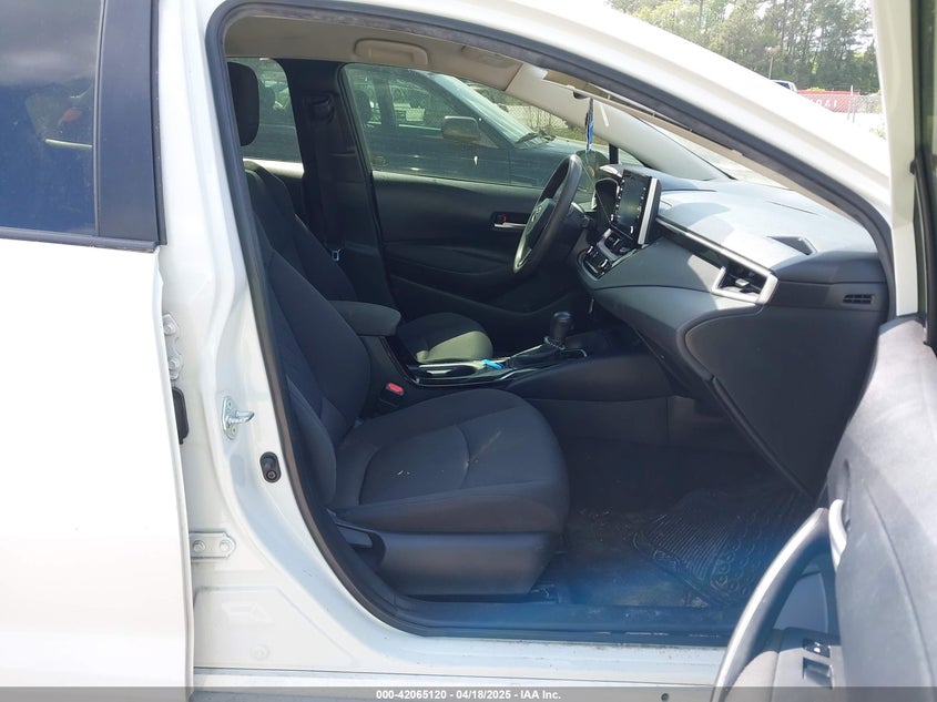 2020 TOYOTA COROLLA LE - JTDEPRAE7LJ019532