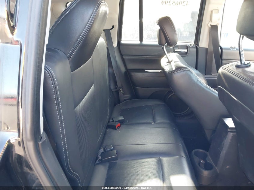 2014 JEEP COMPASS VIN: 1C4NJDCB2ED620324