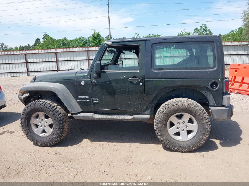 2011 Jeep Wrangler Sport VIN: 1J4AA2D17BL585798 Lot: 42065407