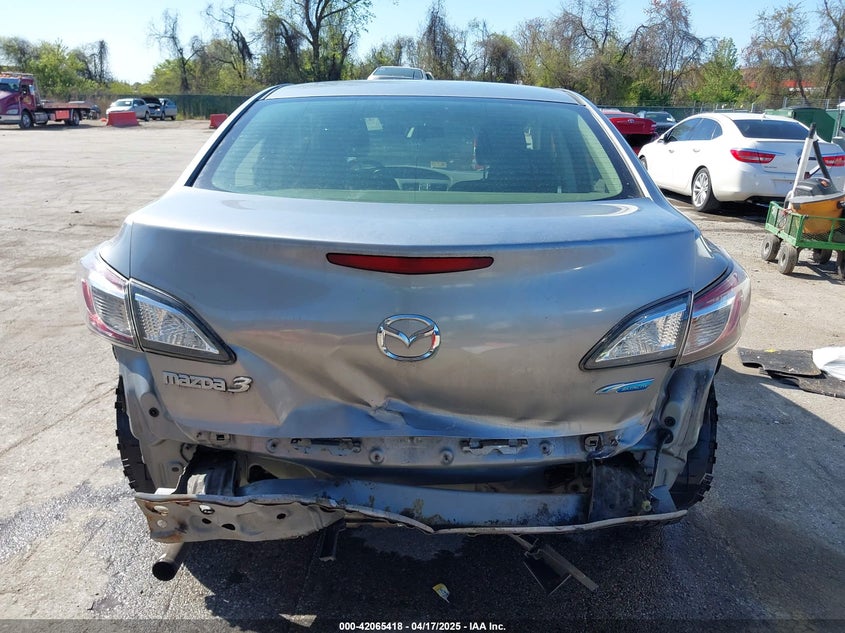 2013 MAZDA MAZDA3 I SPORT - JM1BL1U82D1709356