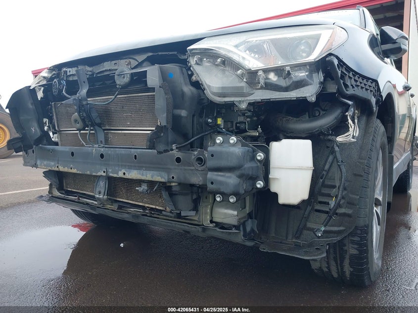 2017 TOYOTA RAV4 HYBRID XLE - JTMRJREV2HD136275