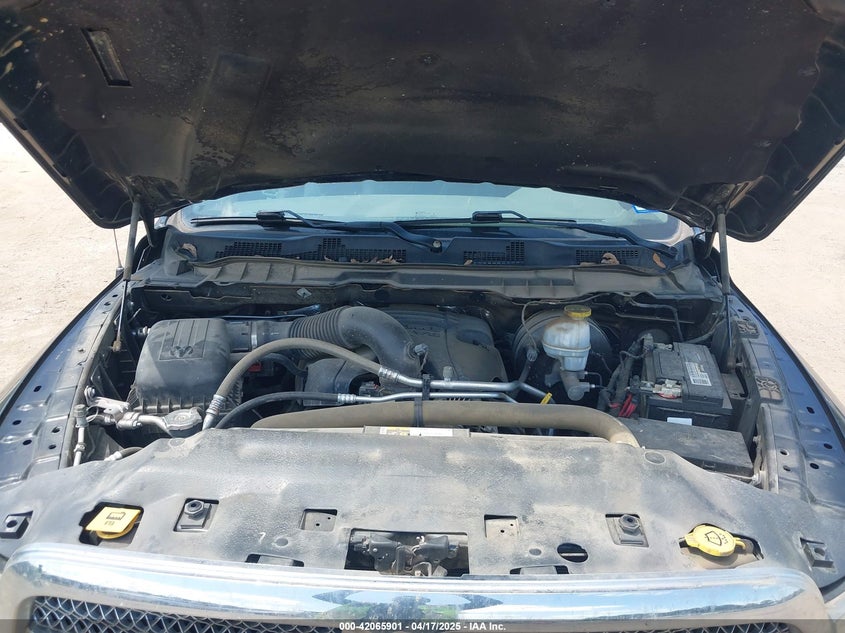 2019 RAM 1500 CLASSIC VIN: 1C6RR6LT7KS604858
