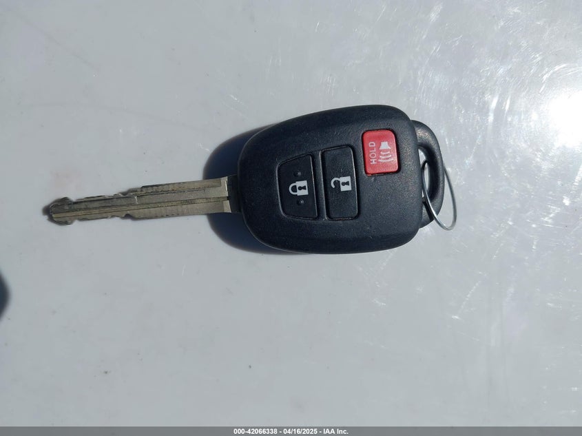 2017 TOYOTA RAV4 LE - 2T3ZFREV4HW368414