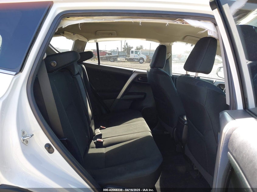 2017 TOYOTA RAV4 LE - 2T3ZFREV4HW368414