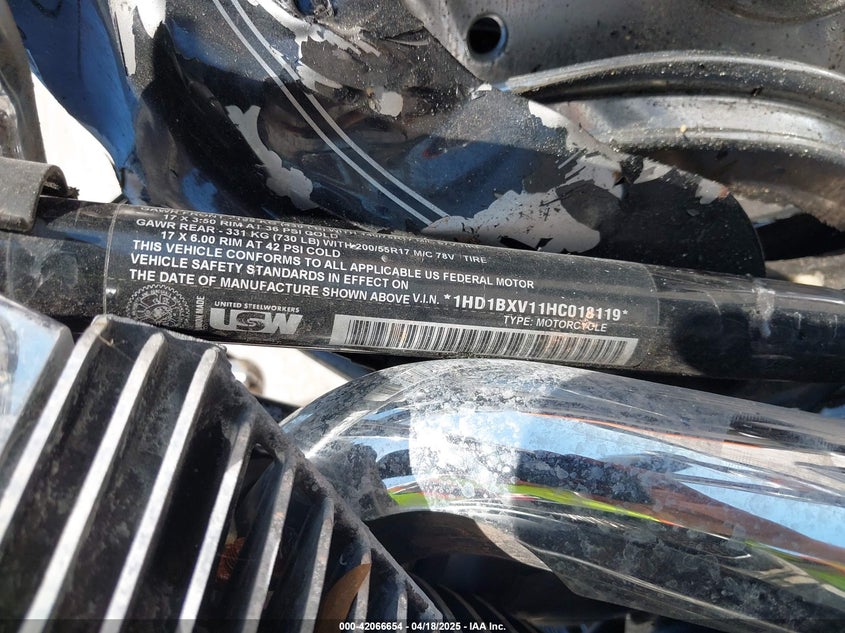 2017 Harley-Davidson Flstf Fatboy VIN: 1HD1BXV11HC018119 Lot: 42066654