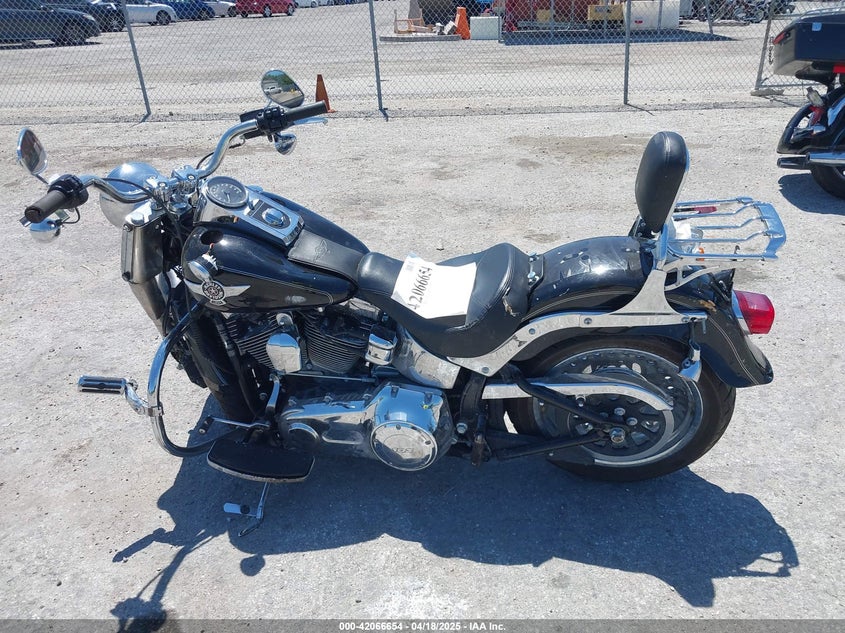 2017 Harley-Davidson Flstf Fatboy VIN: 1HD1BXV11HC018119 Lot: 42066654