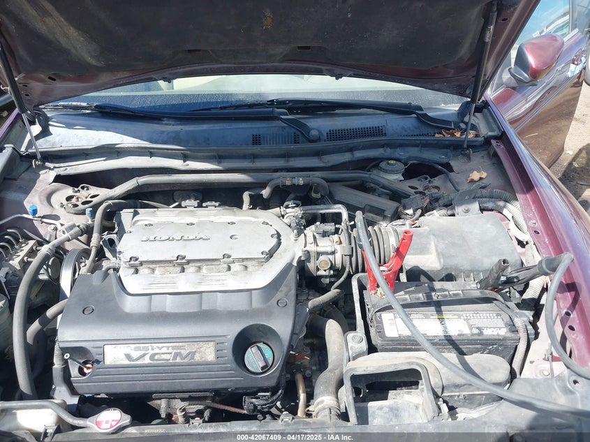 2008 HONDA ACCORD VIN: 1HGCP36758A011517