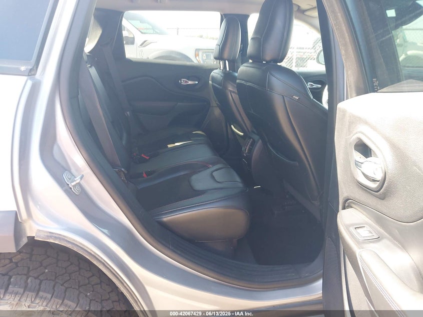 2020 Jeep Cherokee Trailhawk 4X4 VIN: 1C4PJMBX6LD500948 Lot: 42067429