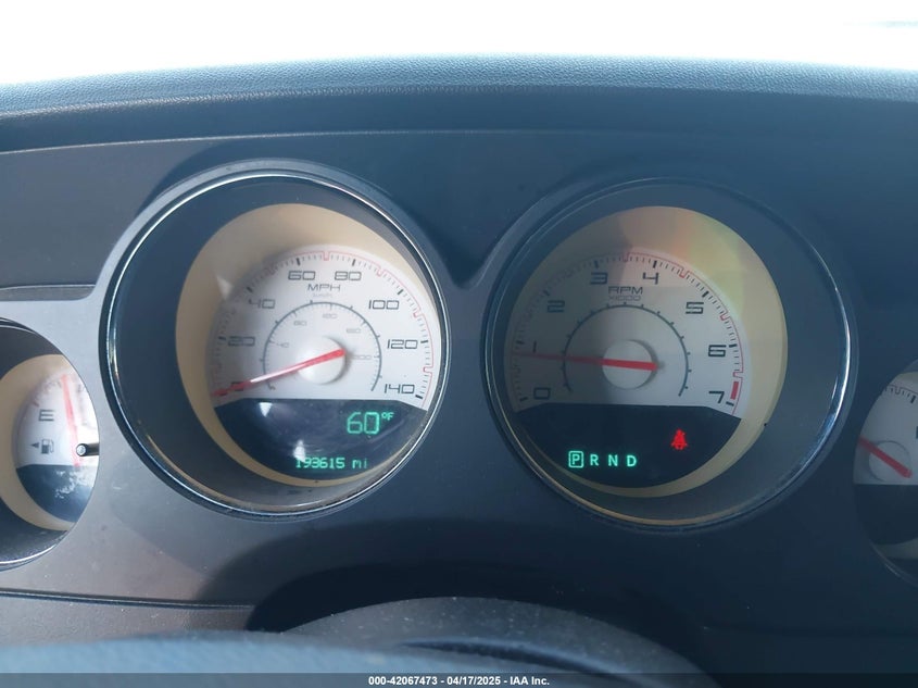2013 DODGE CHALLENGER VIN: 2C3CDYAG4DH562498