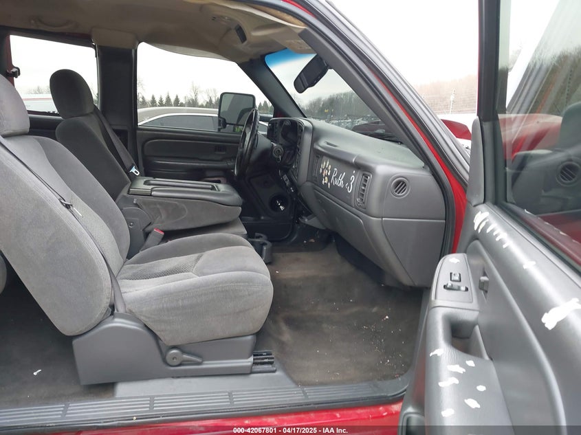 2006 CHEVROLET SILVERADO 2500HD VIN: 1GCHK29D36E143129