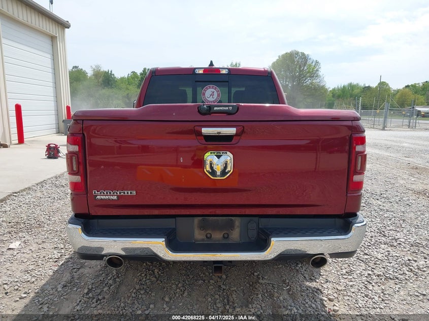 2019 RAM 1500 LARAMIE  4X2 5'7 BOX - 1C6RREJT7KN535035