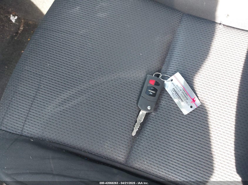 2010 MAZDA 3 VIN: JM1BL1SGXA1272938