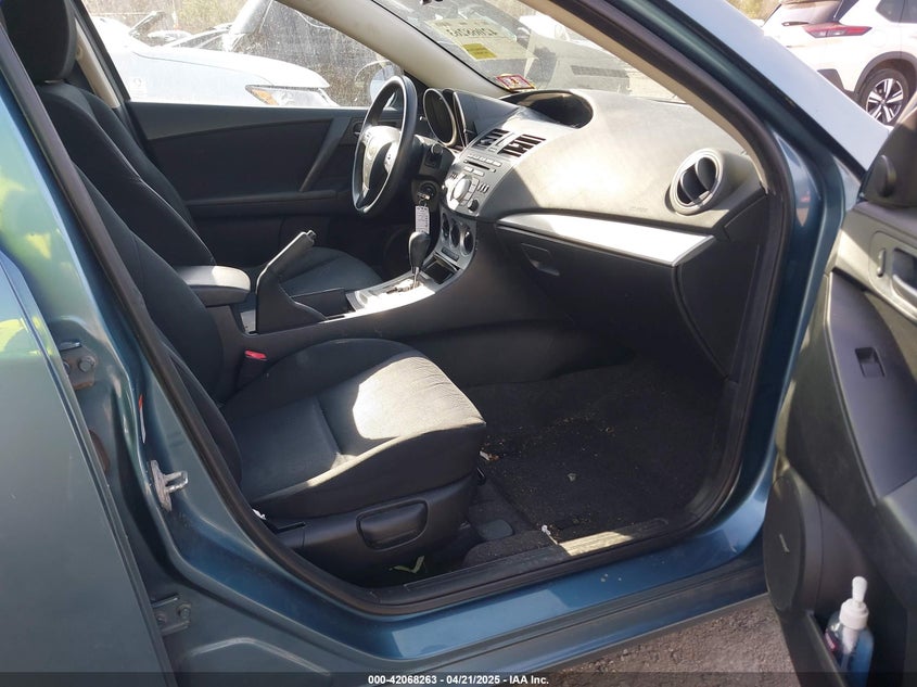 2010 MAZDA 3 VIN: JM1BL1SGXA1272938