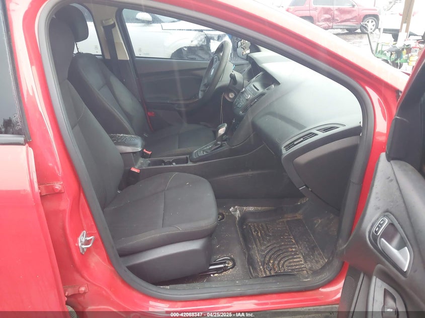 2017 FORD FOCUS VIN: 1FADP3F22HL227780