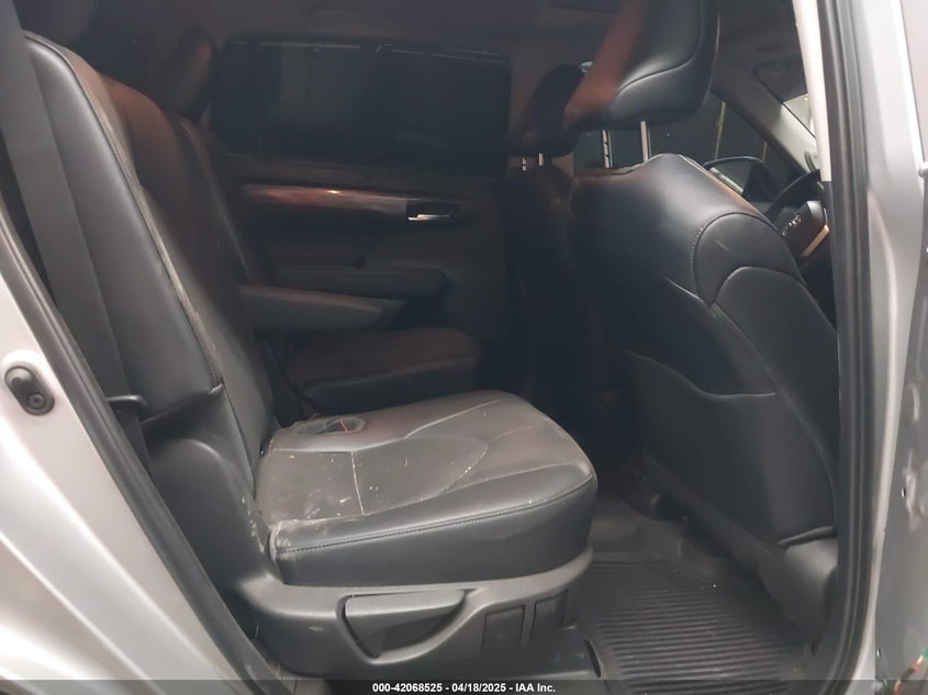 2023 TOYOTA HIGHLANDER VIN: 5TDKDRBH5PS519850