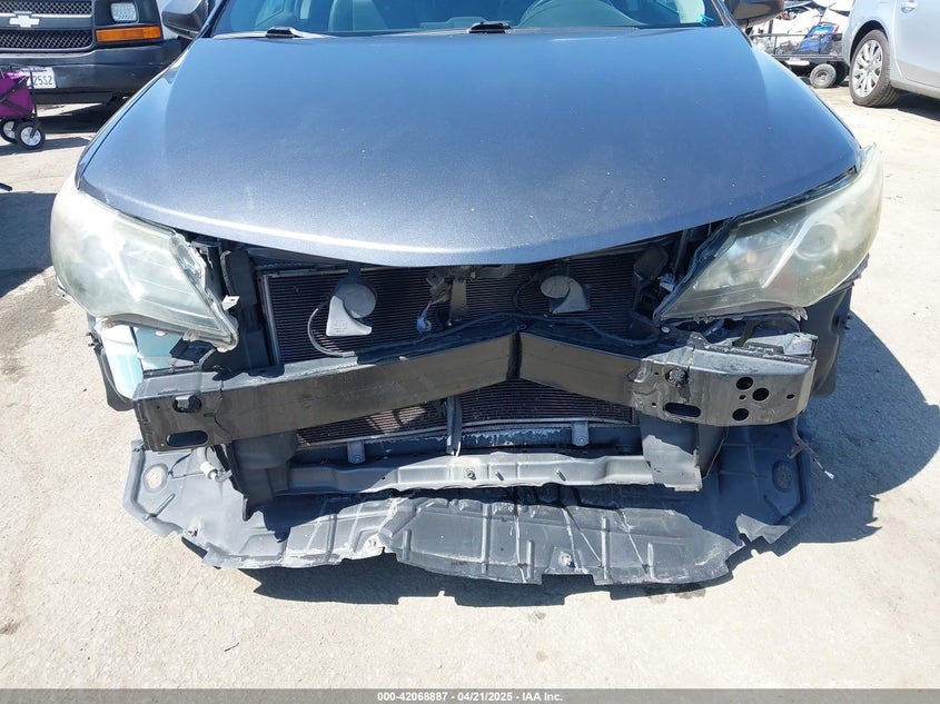 2014 TOYOTA CAMRY VIN: 4T1BF1FK2EU843070
