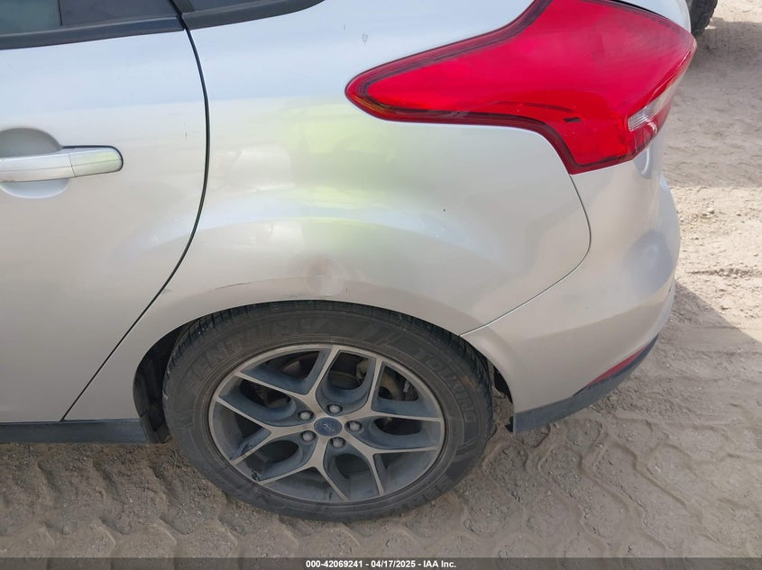 2017 FORD FOCUS SEL - 1FADP3M20HL244452