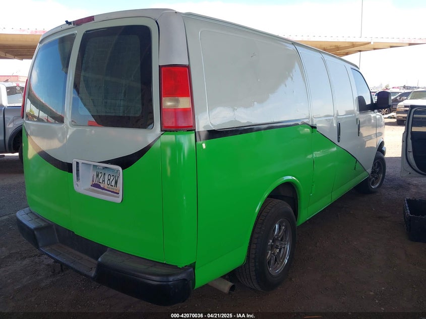 2008 CHEVROLET EXPRESS VIN: 1GCFG15X581121968