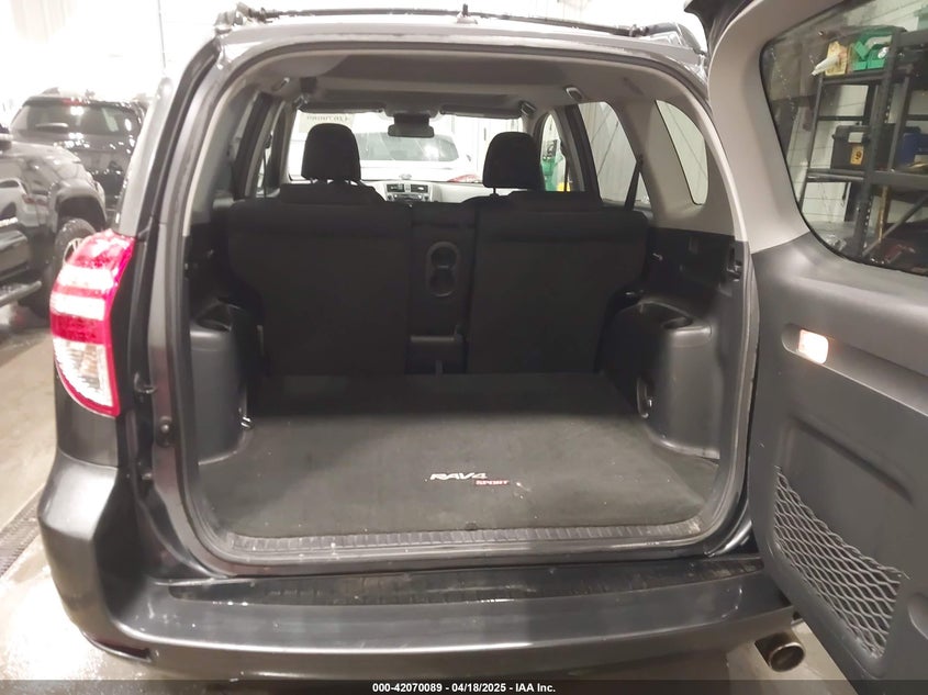 2010 TOYOTA RAV4 VIN: JTMRK4DV3A5088710