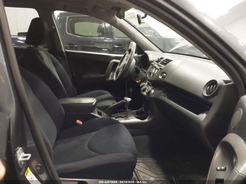 2010 TOYOTA RAV4 VIN: JTMRK4DV3A5088710