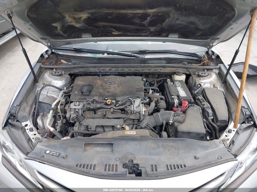 2018 TOYOTA CAMRY VIN: 4T1B11HK8JU083071