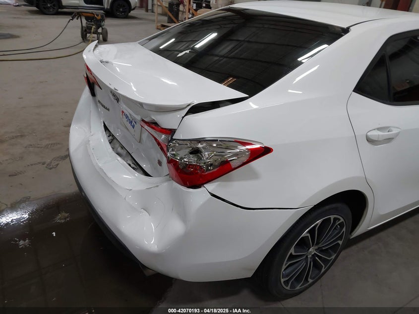 2015 TOYOTA COROLLA L/LE/LE PLS/PRM/S/S PLS - 5YFBURHE2FP347927